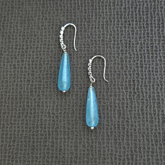 Iris & Lily Blue💙 Teardrop💧Gemstone Earrings - Picture 2 of 14
